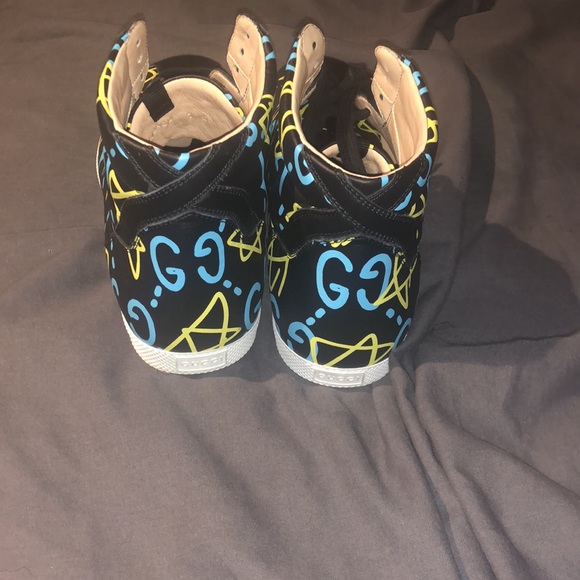 Size 8 Gucci Sneakers - Picture 3 of 5